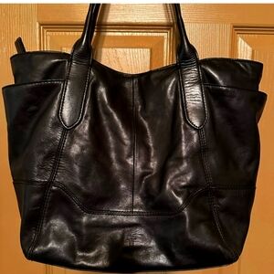 EUC! Frye Paige Black Leather Tote w/Side Pockets